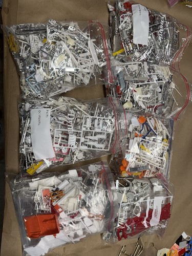 PARTS BAGS Brand New parts 1Lbs Interior Chassis Body Motors 1/25 Scale Model