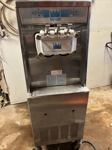 Taylor 336-27 Twin Twist Soft Serve Ice Cream Machine