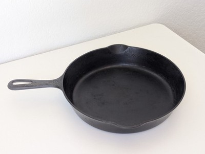 Vintage Griswold Cast Iron Skillet Frying Pan # 8 SMALL BLOCK LOGO