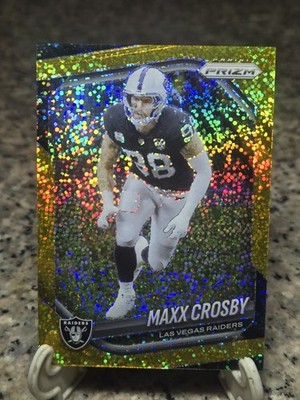 🏈🏴‍☠️2025 PANINI PRIZM Maxx Crosby Gold Sparkle /24 #195 RAIDERS 