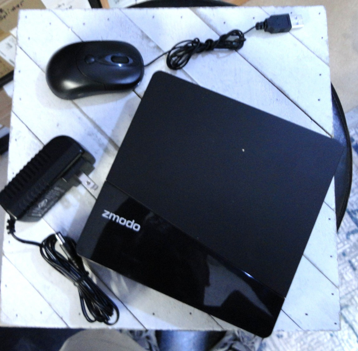Zmodo NVR  ZH-NI14 w/ Mouse & Power Supply + 1TB Western Dig