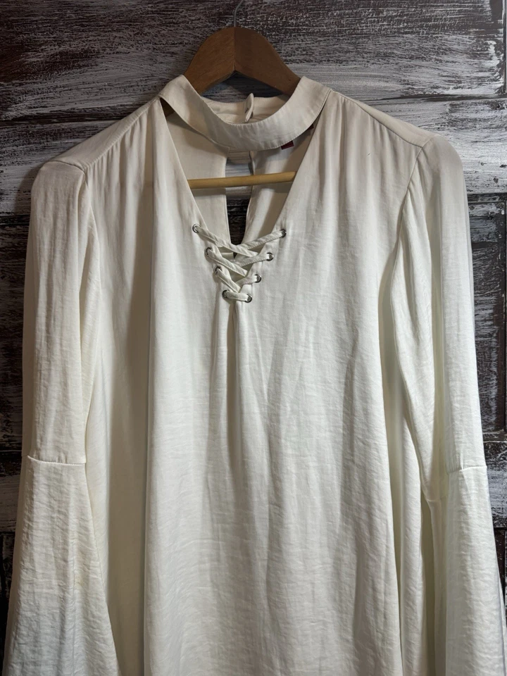 Jennifer Lopez Lace Up Vneck Blouse With Bell Sleeves Size Medium - Image 2 of 3