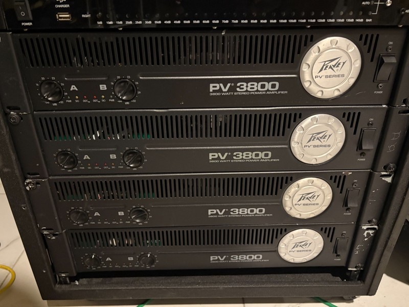Four Peavey 3800 Power Amplifier