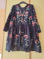 Zara kleid mit Stickerei Gr. S ,schwarz, Blogger,Blumen 