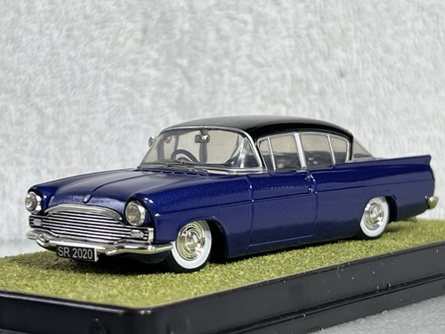 Vanguards Vauxhall Collection VA06409 Vauxhall Cresta Access Taxi's 1:43 + box