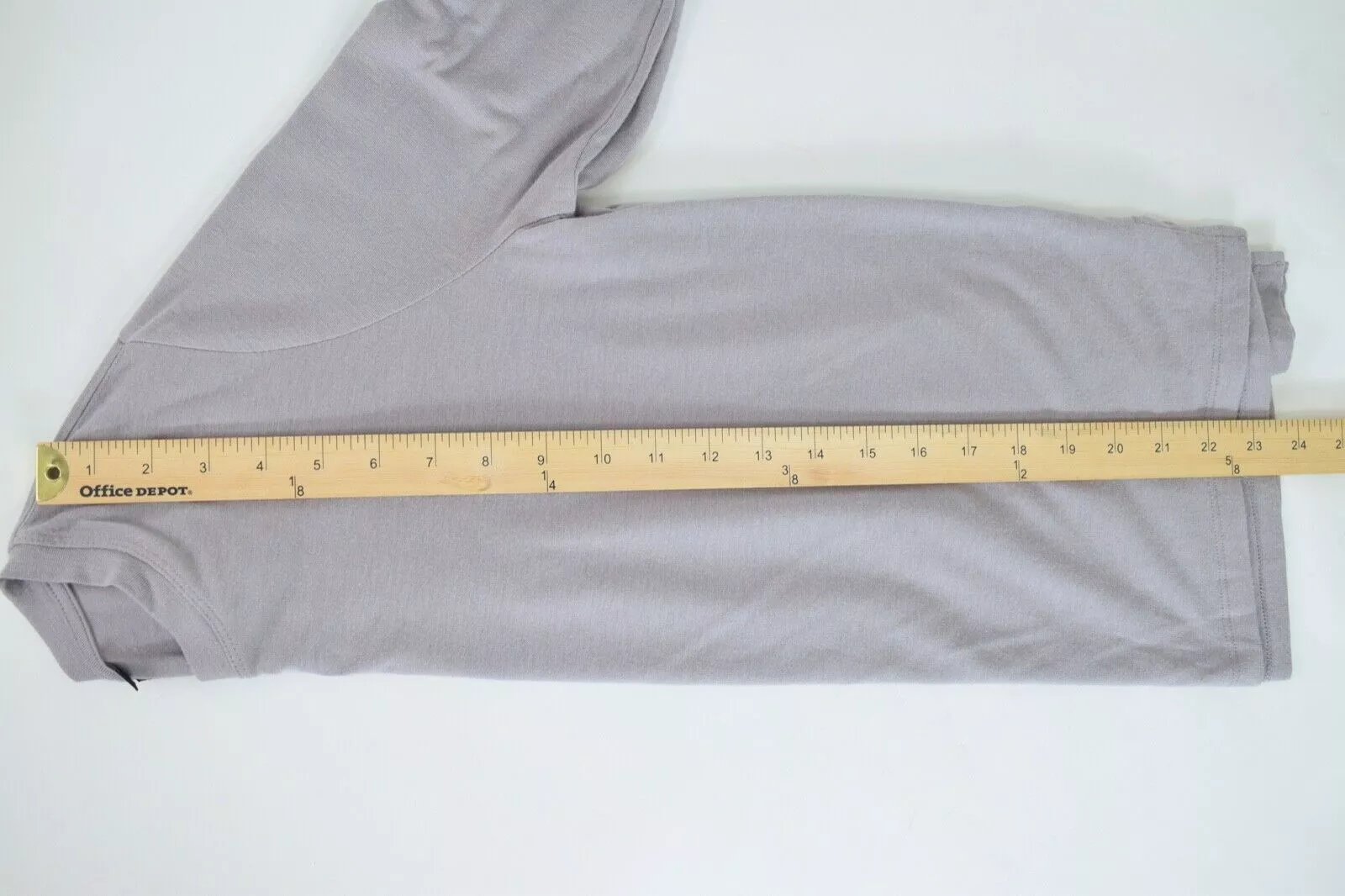 athleta threadlight round neck long sleeve athletic shirt