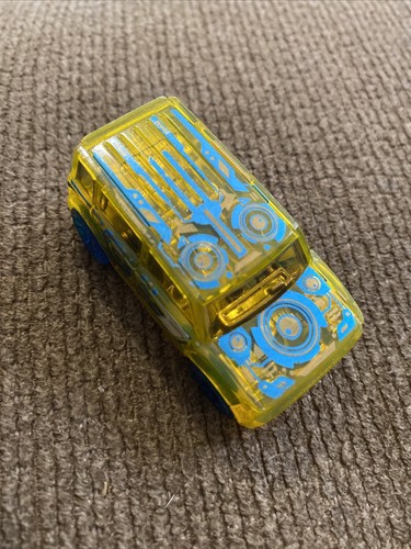 HOT WHEELS VHTF 2004 RACE SERIES SCION XB Blue yellow - Picture 2 of 4