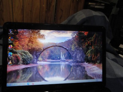 Fujitsu Lifebook AH531 Windows 7 Home Premium SP1 Activated Laptop