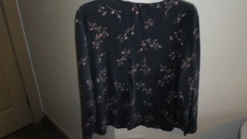 womens-tshirt-100%cotton-Vietnam-Croft&barrow-multicolor-one owner - Picture 3 of 5