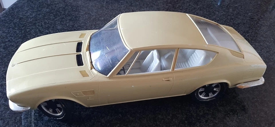 # A.M.B. MARCHESINI # FIAT DINO VINTAGE, scala 1/14 SPLENDIDE CONDIZIONI - Immagine 2 di 4