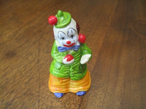 RARO-HTF JASCO 4 1/2" ALTO BISQUE PORCELLANA JUGGELING PALLA ROSSA CLOWN BELL-TAIWAN  - Foto 1 di 10