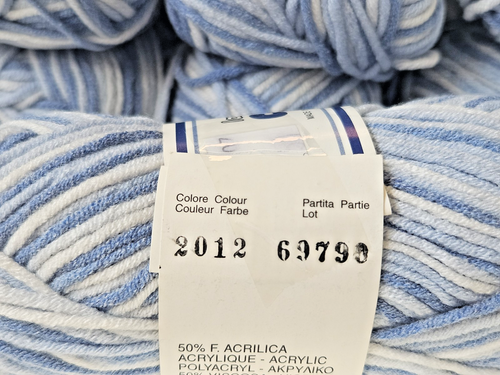 Lane Cervinia Madrid worsted yarn, blue/white #2012 lot of 8; 50g/114yd ea DISCO - Picture 3 of 3