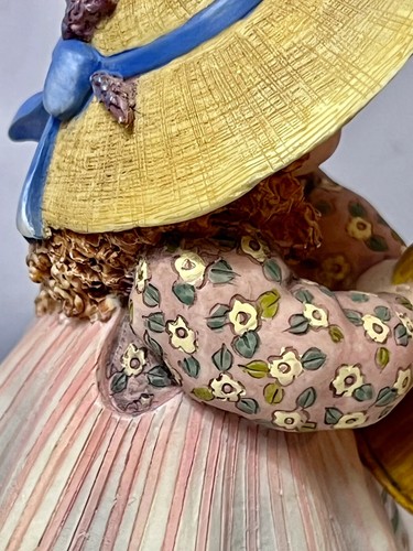 Sherri Buck Baldwin CLAIRE Special Friends 1998 Figurine "Tending the Garden" - Picture 8 of 10