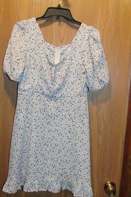 Simple Retro Ivory with Purple Flower Short Sleeve Dress Size L