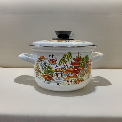 Vintage Oriental Enamelware 2-Qt Covered Pot Asian landscape Brand New - Picture 2 of 6