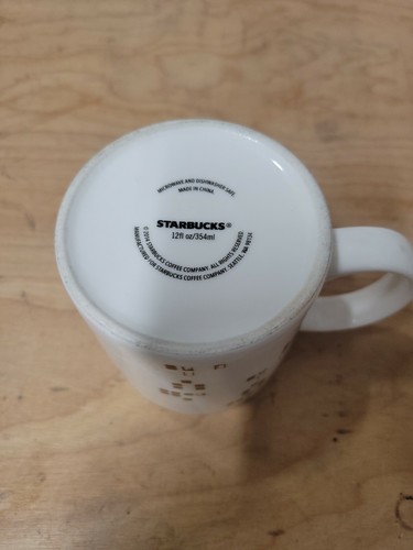 Starbucks Holiday Gold Christmas Tree White 12 oz Coffee Cup Mug 2014 EUC - Picture 4 of 4