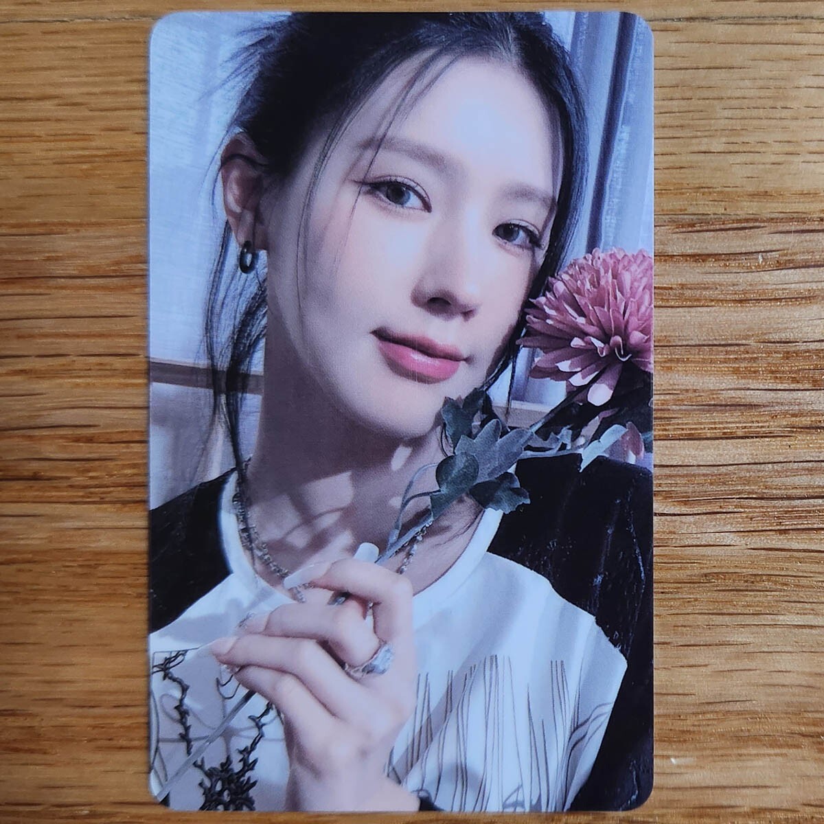 Miyeon Official Withmuu Lucky Draw Photocard (G)I-dle 6th