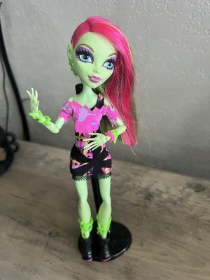 MONSTER HIGH Doll Venus McFlyTrap Music Festival With Vines 2013 Mattel
