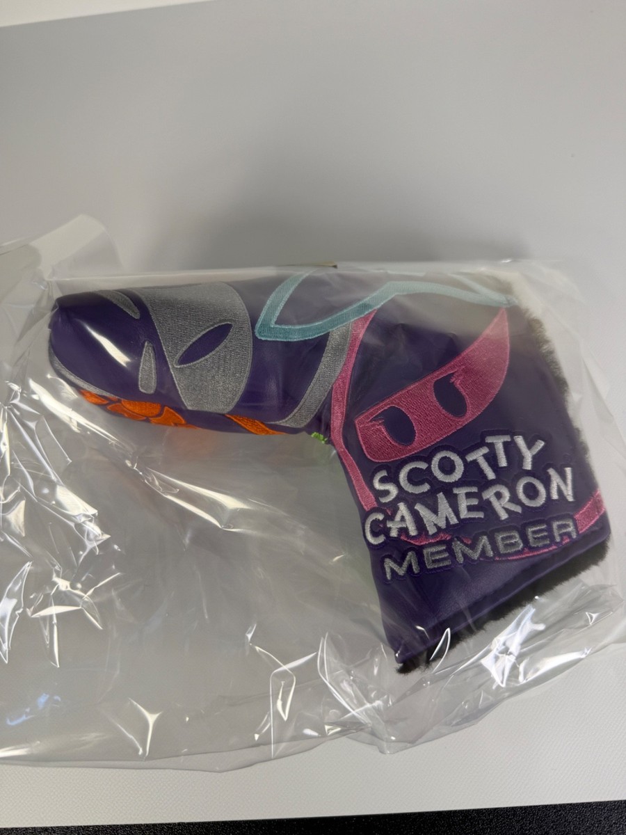Scotty Cameron 2025 Member Gift Headcover Leash Key Fob