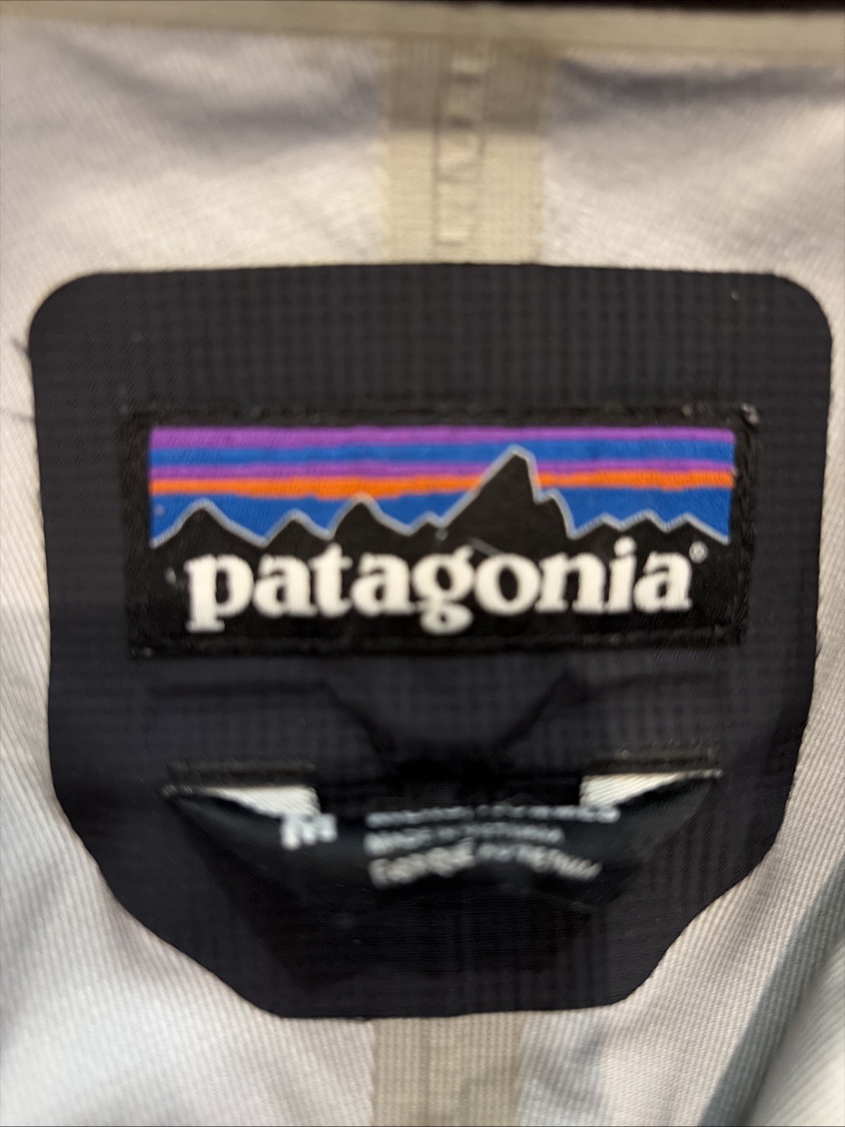 Rare Patagonia Blackberry Farm Rain Jacket for Men - Size M image 3