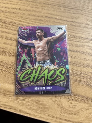 2024 TOPPS - FINEST UFC - CHAOS - DOMINICK CRUZ CHA-6 - Picture 2 of 3