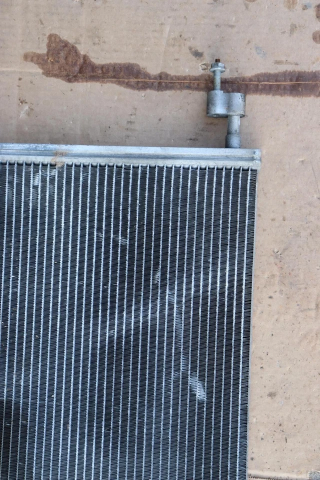 Chevy Tahoe 2000-2013 5,3 L aire acondicionado aire acondicionado condensador OEM Foto 2 de 4