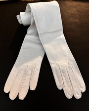 NWT Aris of Paris Gorgeous Womens Sz. 7 White French Kid Skins 24" Opera Gloves
