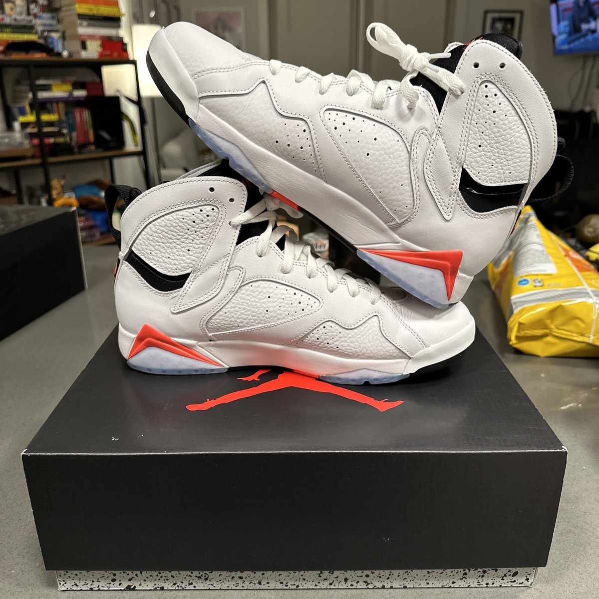 シューズ(男性用) AIR JORDAN 7 RETRO WHITE INFRARED Nike Air Jordan 7 Retro White Infrared Sneaker Shoes 40.5 US