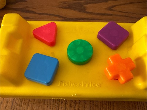 Fisher Price 1986 TAP N TURN 2038 juguete de aprendizaje de colores y formas para bebés - Imagen 2 de 3