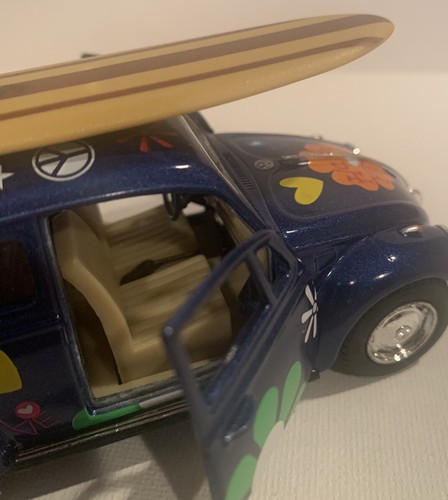 Schylling's Diecast 1967 VW Beetle with Surfboard 1:32 New With no Box - Picture 8 of 9