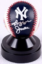REGGIE JACKSON SIGNED NY YANKEES BASEBALL QUARTZ WATCH CLOCK & STAND + PSA COA
