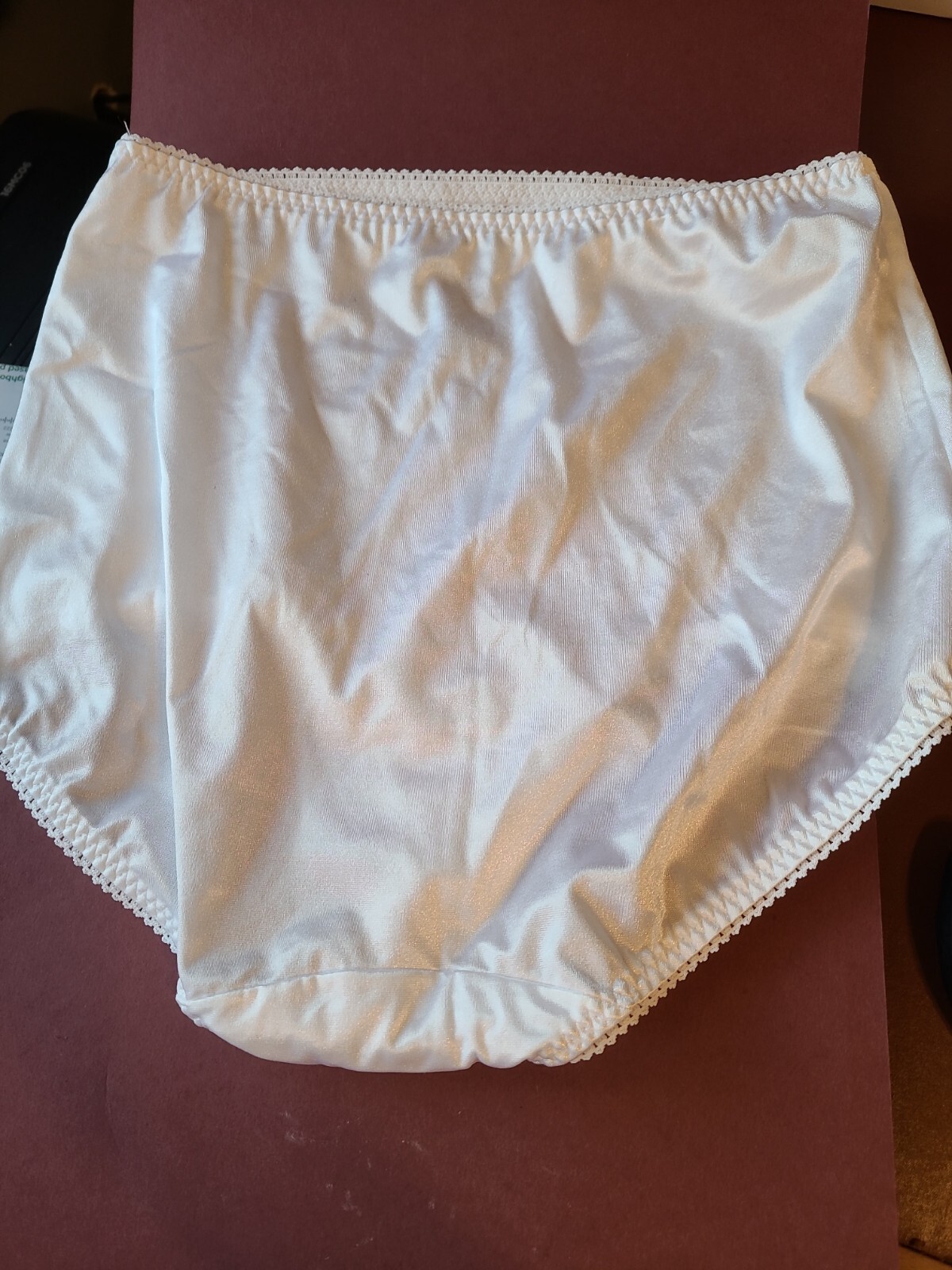 Vanity Fair Satin Panties Size XL Nylon Spandex Style 40301 White