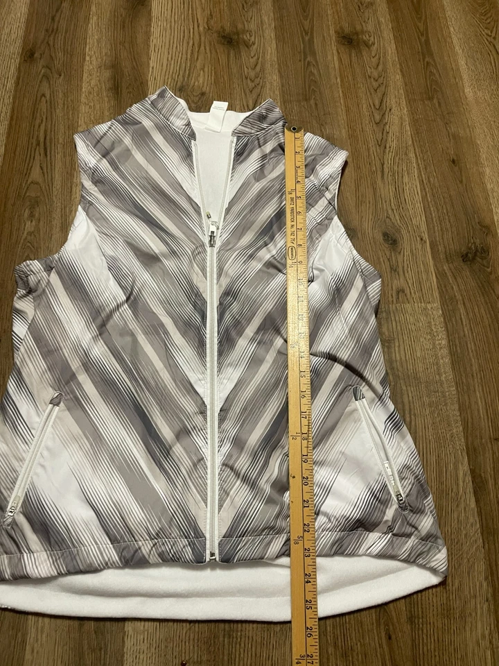Antigua Jacket, Women's Size Large, Gray White, Vest, Full Zip, Sleeveless - Image 4 of 4