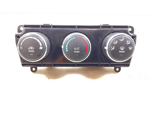 Jeep JK Wrangler Temperature Control w AC P68197433AB w Hardtop 2014-2017 033348