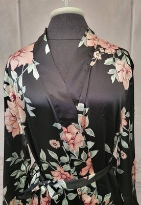 Victorian Trading 1X Night Shade & Summer Rose Black Satin Robe 41B
