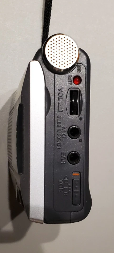 CASSETTE-GRABADORA SONY TCM200-DV GRABADORA DE MANO PARA PIEZAS CASETE TAMAÑO COMPLETO Foto 4 de 4