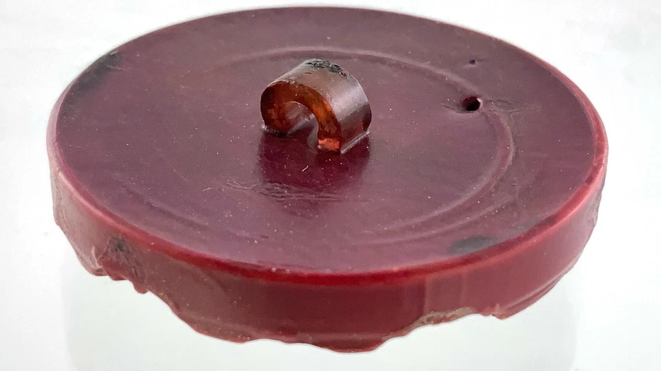 Vintage Molded Red Color Plastic Garment Button Size 1.25in Floral Pattern 935A - Image 4 of 4