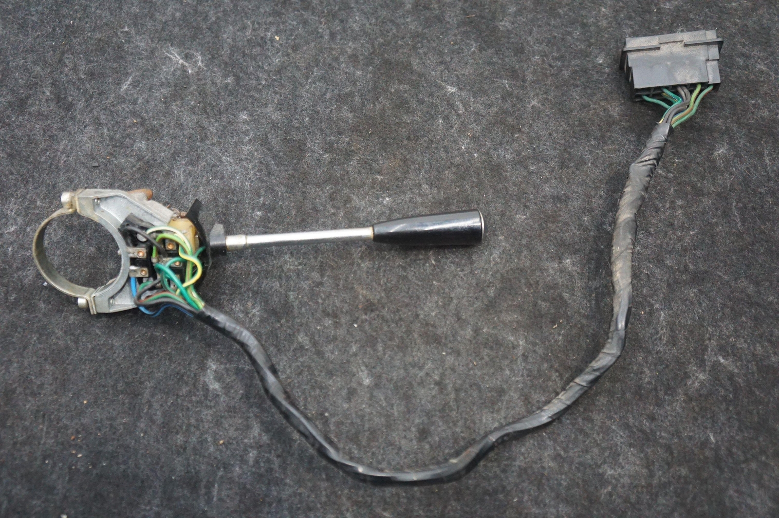Front Left Turn Signal Assembly OEM BS1004A Rolls Royce Silver Shadow 1973