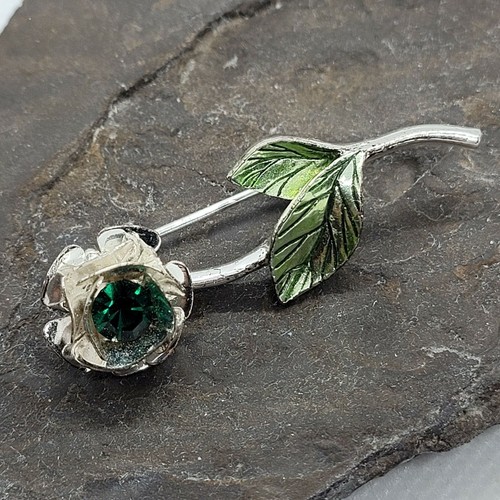 Avon May Birthstone Rose Flower with Faux Emerald Silver Tone Vintage Pin Brooch - Picture 8 of 9