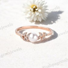 925 Sterling Silver 5 mm Round Shape Freshwater Pearl Ring Halo Cubic Zirconia