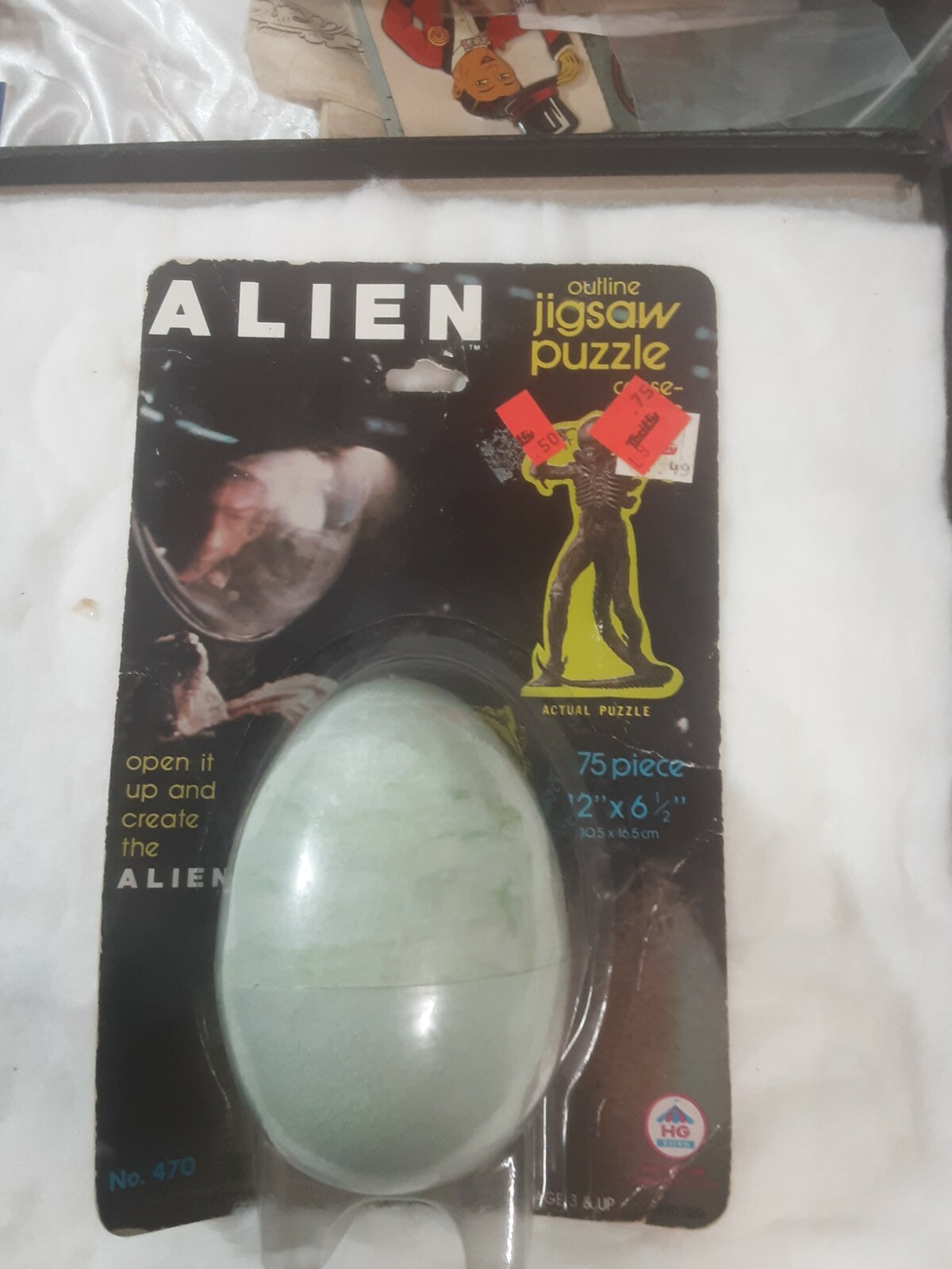 ALIEN OUTLINE JIGSAW PUZZLE HG TOYS RARE