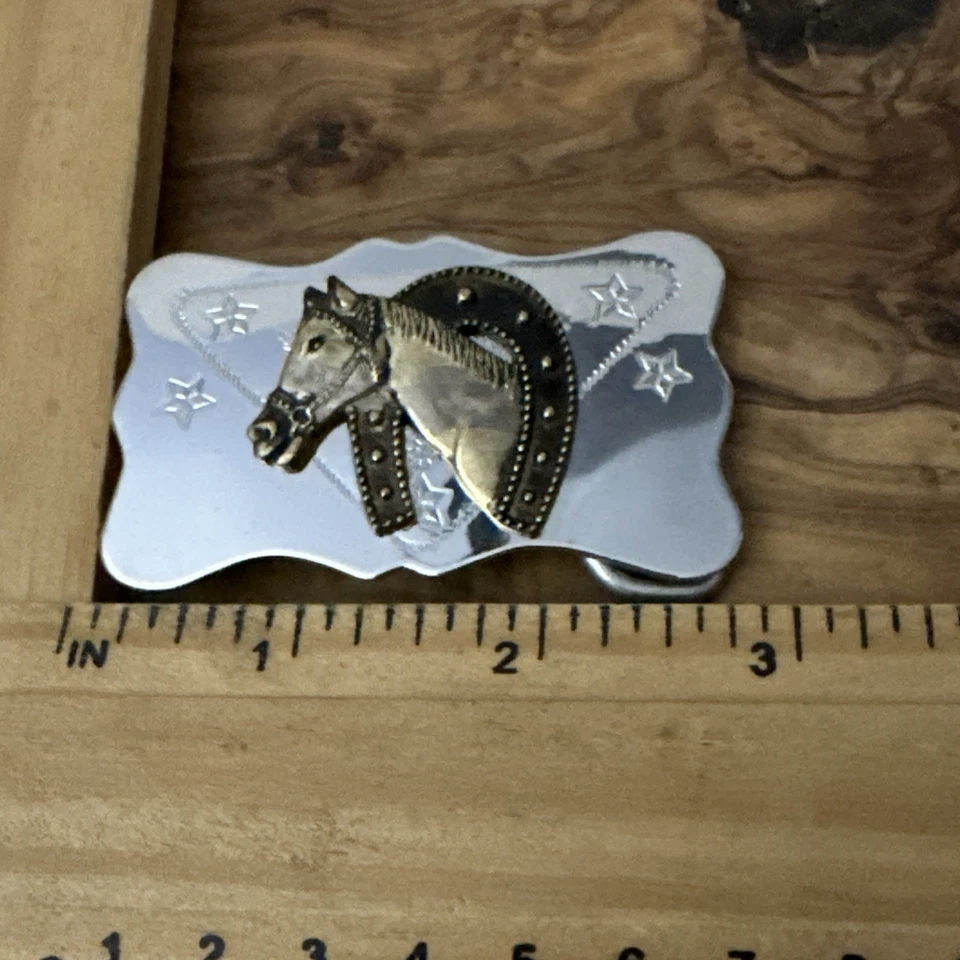 Cabeza de herradura y caballo vintage, occidental, de latón en hebilla de cinturón de metal tono plateado Foto 2 de 3