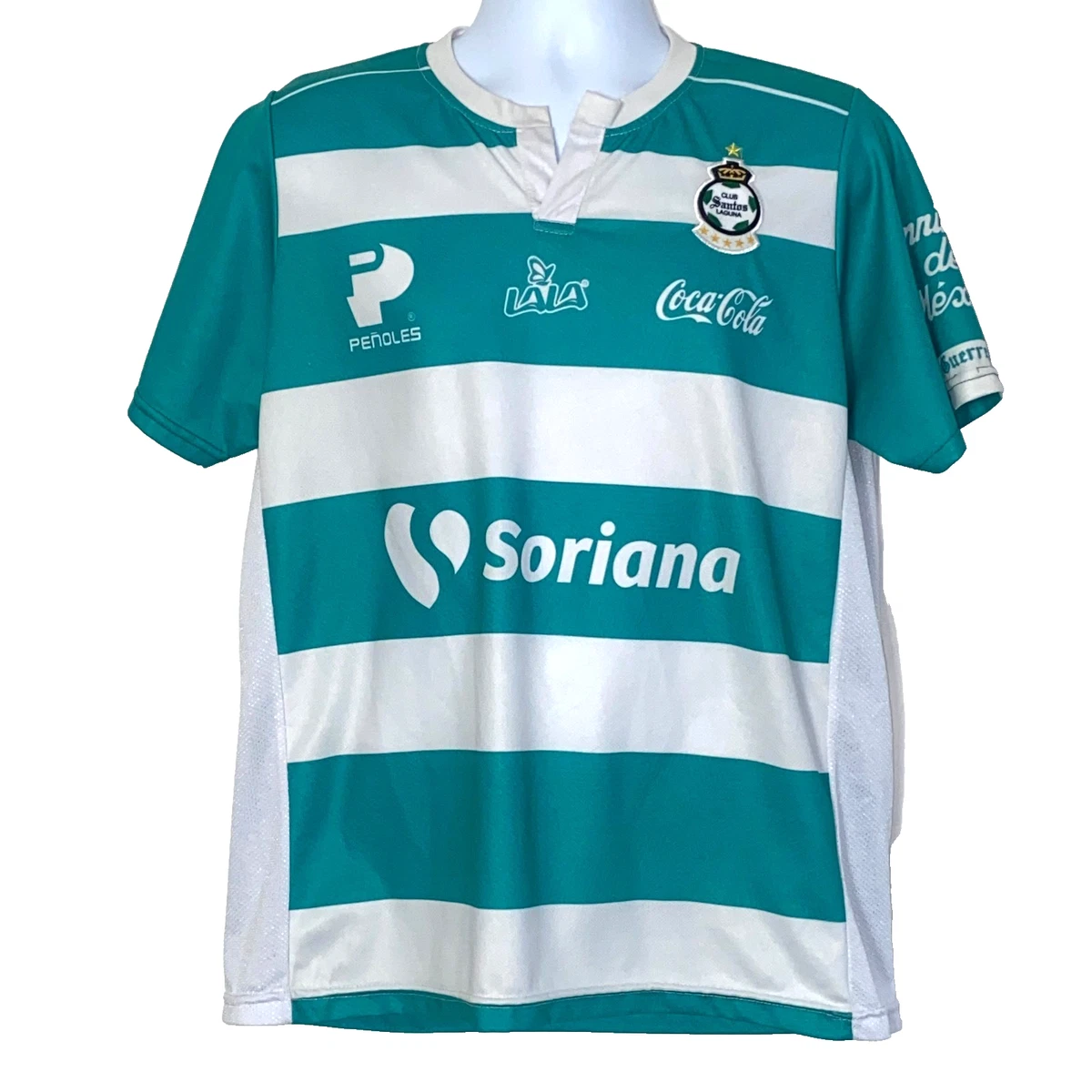 Preços baixos em Santos Laguna International Club Camisas de