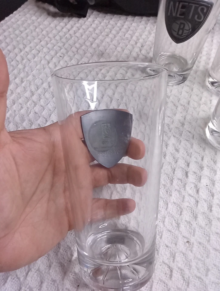 Juego de 4 vasos de cerveza Brooklyn Nets 2012 placa emblema pinta, excelentes productos americanos Foto 4 de 4