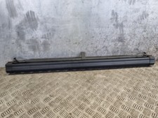 TOYOTA AURIS ESTATE DOG GUARD 1.8L AUTO HYBRID 2014 DOG GUARD