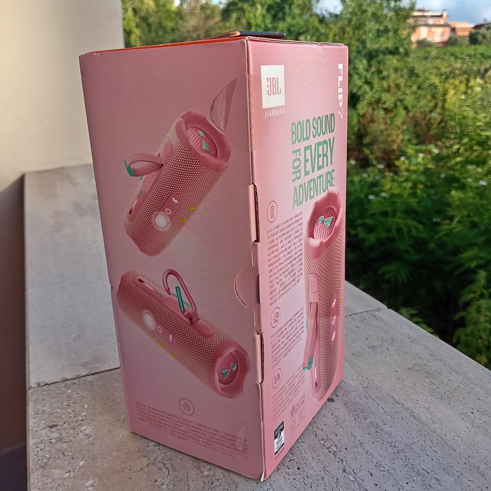 Foto 1 di 4
