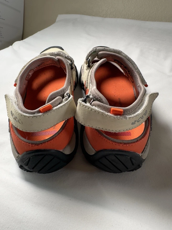 Zapatos de senderismo ECCO para mujer 6 6,5 Mary Jane receptor plano Foto 3 de 4