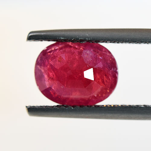 GIT Certified Natural Ruby 3.32 cts "No Heat" - Picture 6 of 7
