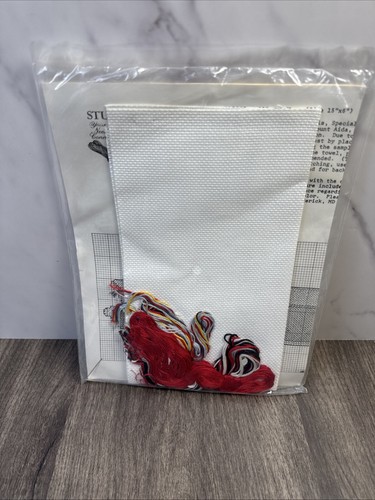 Studio M Cadillac Car Vintage Cross Stitch Kit New #117087 - Picture 4 of 4