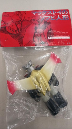 MAXTOY Mazinger Z Jet Scrander Glow in Dark Sofuvi Vinyl Figure Go Nagai Japan - Picture 2 of 3